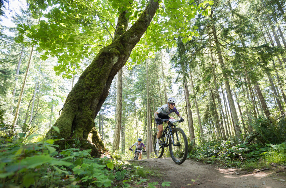 【ウィスラー購入】カナダ MTB BC BIKE RACE 限定バッグ ウィスラー購入】カナダ MTB BC BIKE RACE 限定バッグ